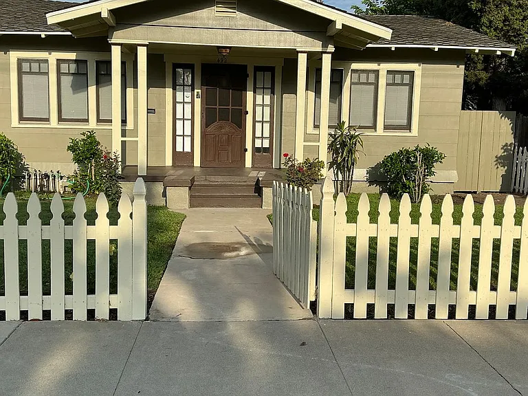 233 E La Veta 492 S — Photo 1