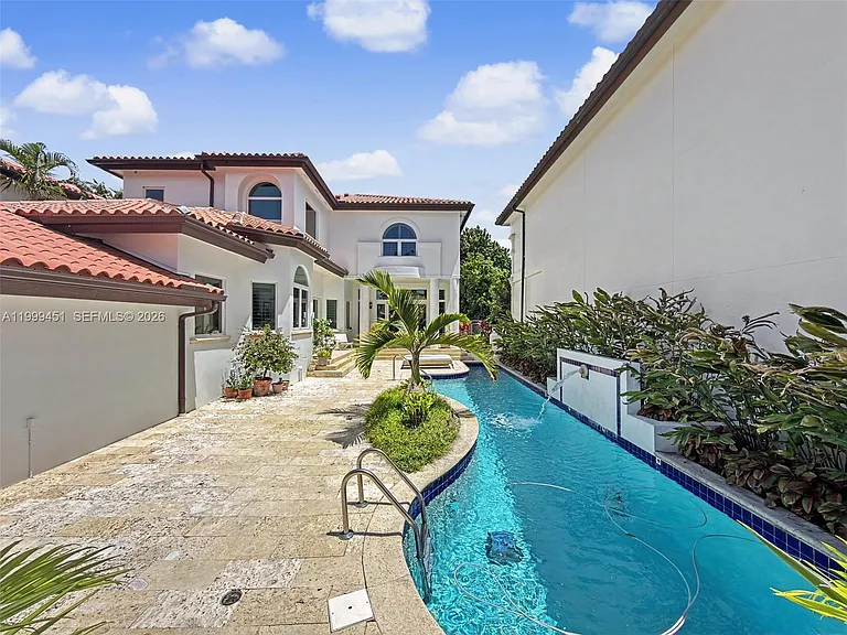 13689 Deering Bay Dr — Photo 68