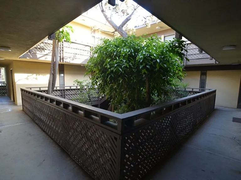 CHI - Chii Sai Apts. — Photo 7