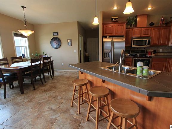 3rd image of 2275 Pitchstone Dr