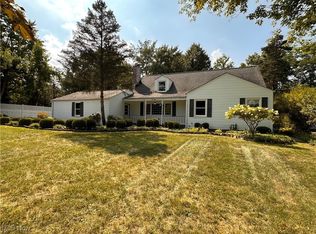 180 New Hudson Rd, Aurora, OH 44202