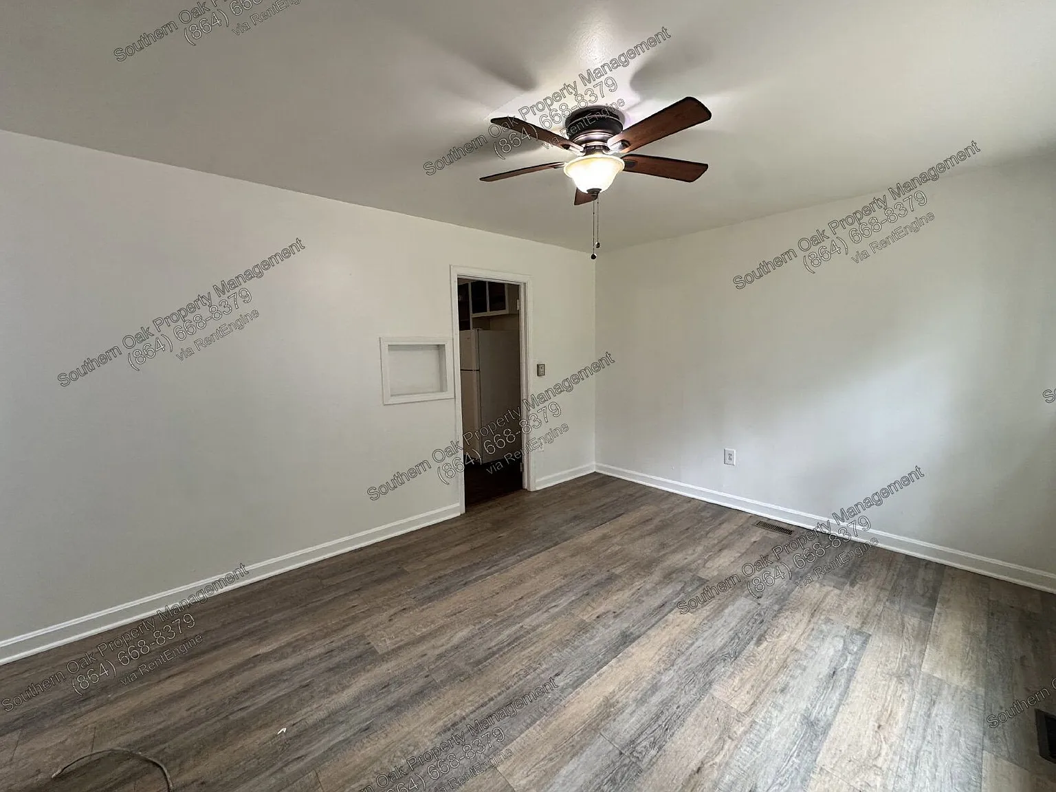 2 bed, 1.0 bath, 769 sqft, $1,300 — Photo 3