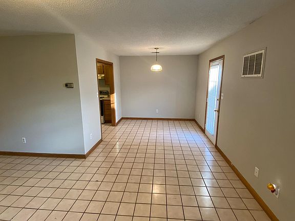 4th image of 1290 Milligan Hwy #B-1
