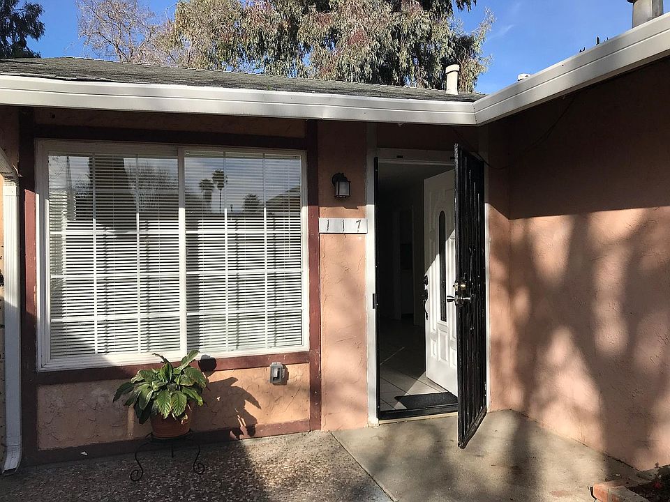 1st image of 117 E Trident Dr