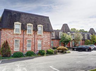 2710 Rollins Rd #B5, Columbia, MO 65203