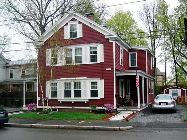 5 Vernon St, Framingham, MA 01701