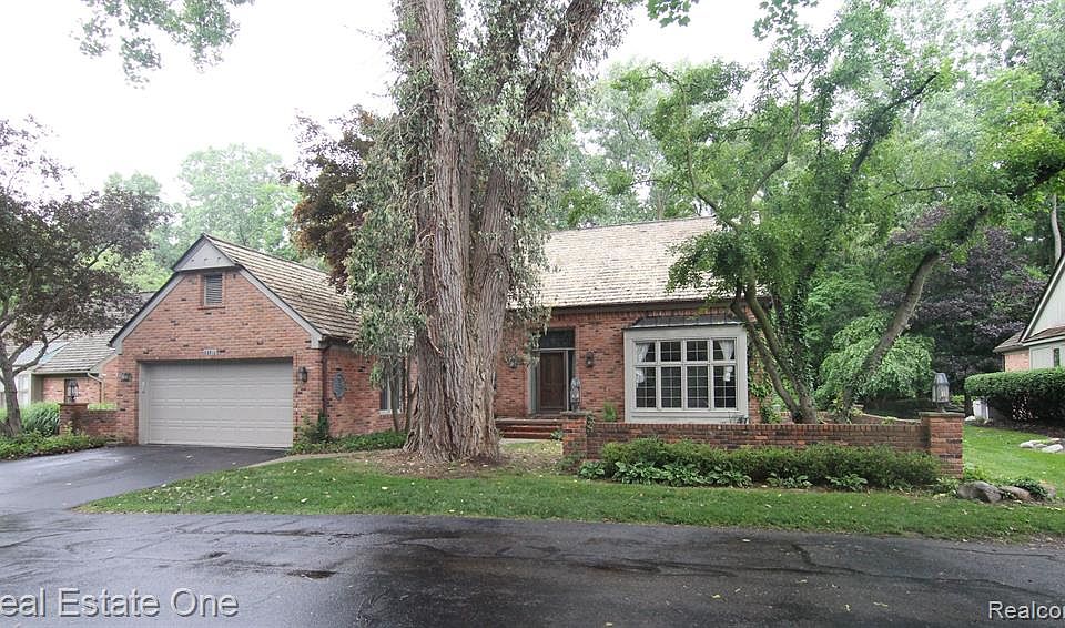 32816 Outland Trl, Bingham Farms, MI 48025 Zillow