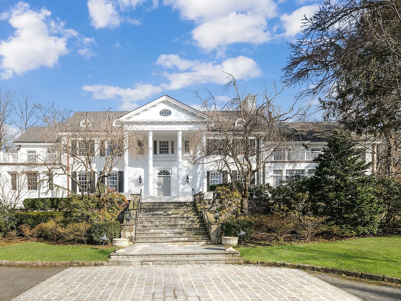 17a Heathcote Rd Scarsdale Ny 10583 Zillow