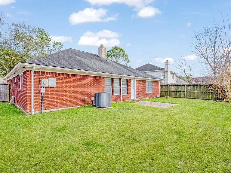 2922 Abbey Field Dr — Photo 18