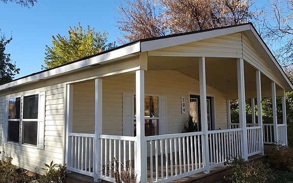 2nd image of 104 Main St