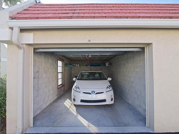 Garage 2