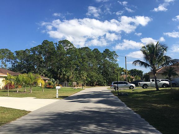 3rd image of 1418 SW Oriole Ln