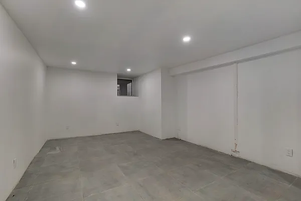 Rented by Compass | media 14