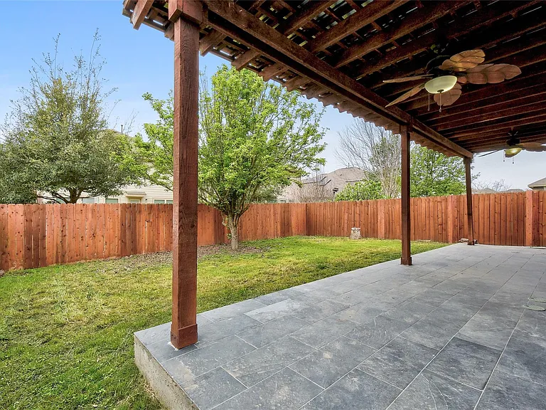 7201 Outfitter Dr — Photo 24