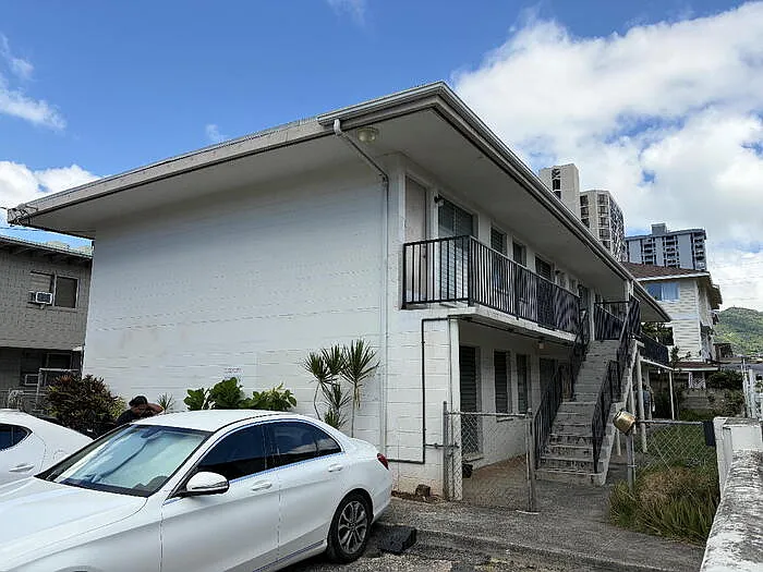 2120 Kapiolani Blvd #2