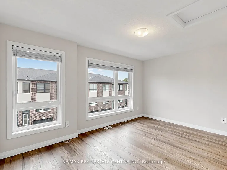 720 Grey St S #55 — Photo 26