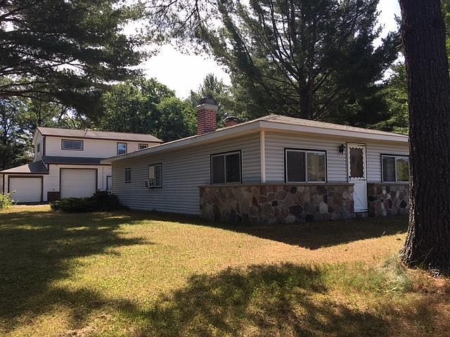 1st image of 3296 N Clare Ave