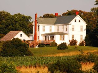 606 Beales Wharf Rd, Montross, VA 22520