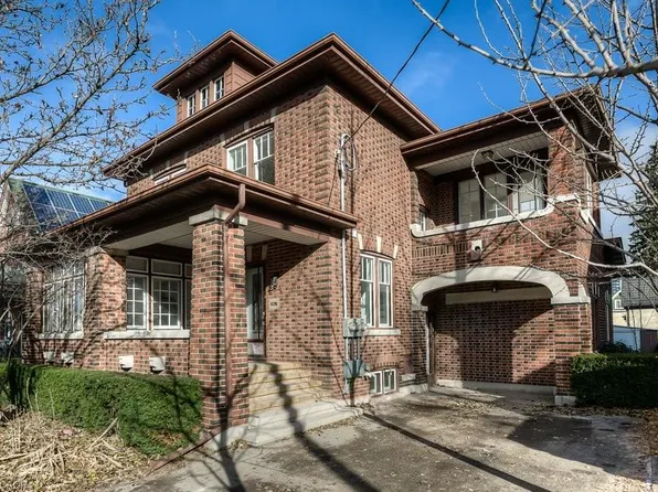 54 Park St, Kitchener, ON N2G 1M3