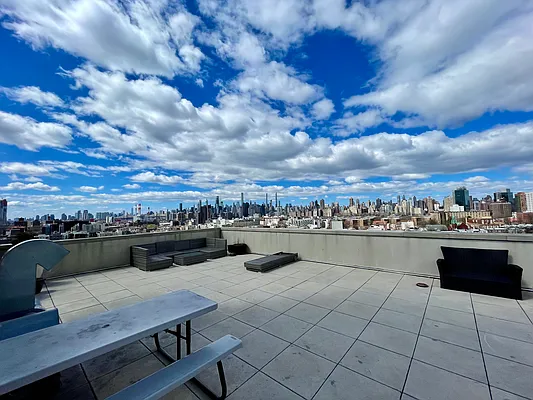 Rented by Highline Residential | media 46
