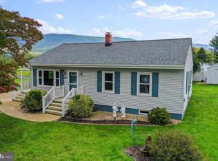 103 S Whissen St, Edinburg, VA 22824