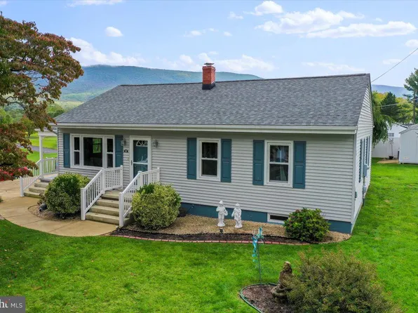 103 S Whissen St, Edinburg, VA 22824