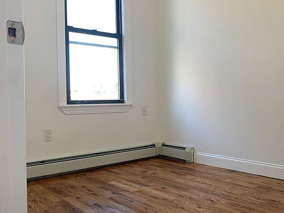 5th image of 96 Fountain Ave #2F