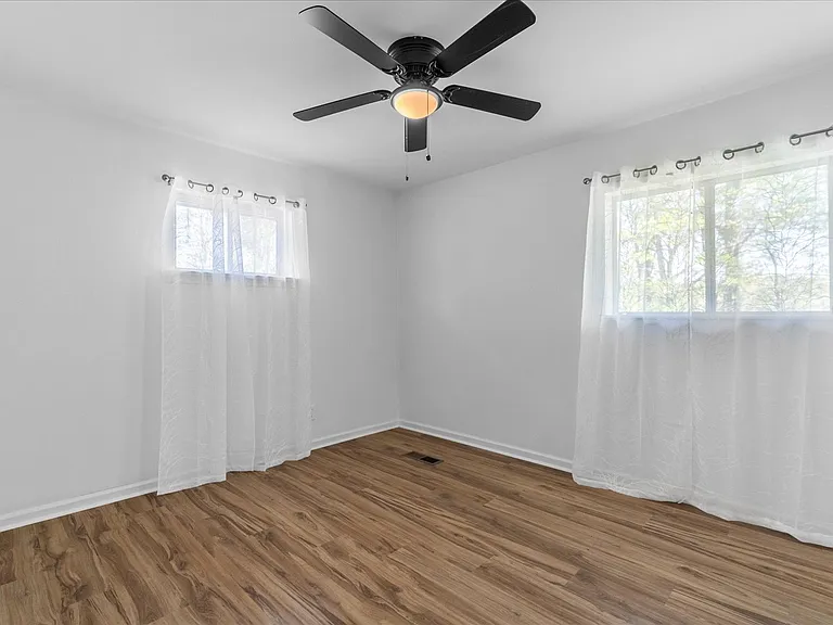 32 Kent Dr — Photo 12