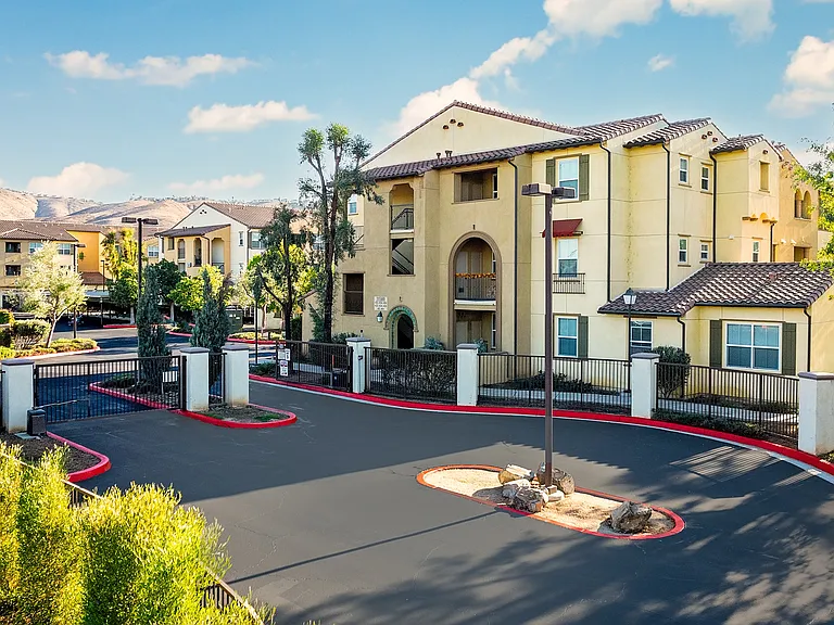 Paseos At Magnolia Luxury Apartments Homes — Photo 69