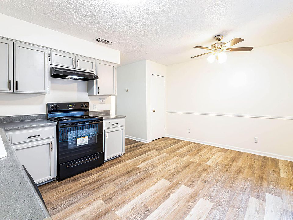 1st image of 12125 El Sendero Dr #12127
