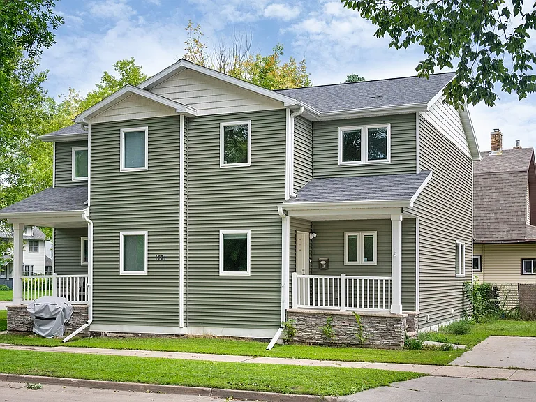 1. 1721 University Ave - Exterior