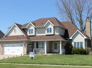 909 W Woodlawn Rd, New Lenox, IL 60451