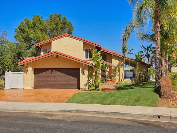 2nd image of 4358 Park Corona
