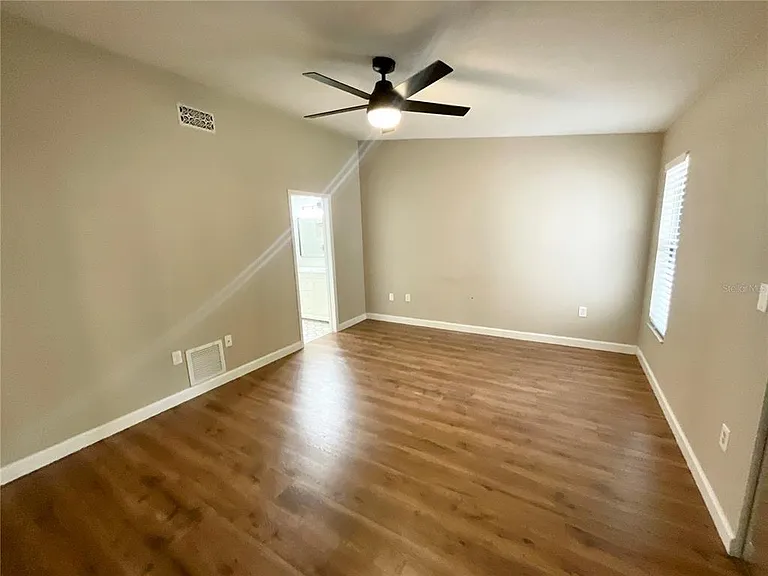 2468 Gulfbreeze Cir — Photo 23