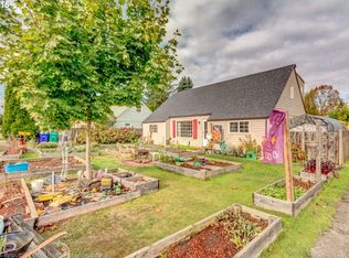 6639 NE Roselawn St, Portland, OR 97218