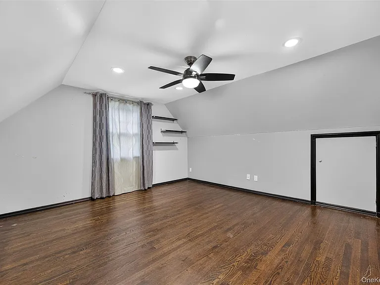 175 Wardwell Rd — Photo 16