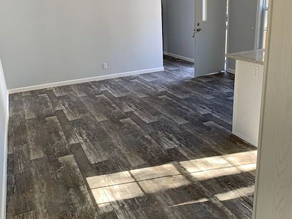4th image of 7193 Sunnyside Dr