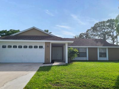 702 SE Starflower Avenue, Port Saint Lucie, FL, 34983