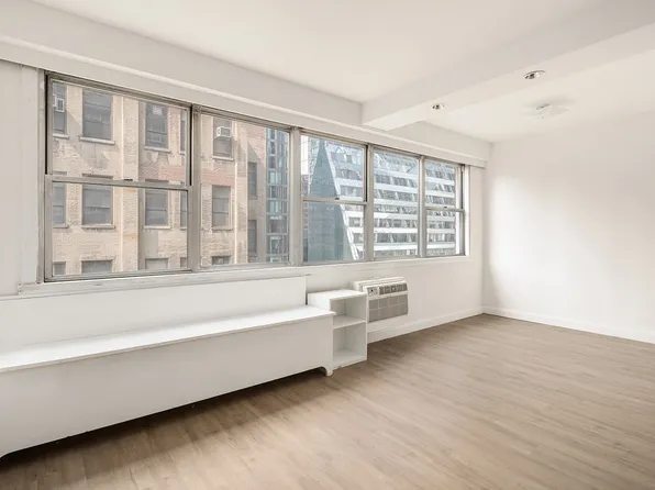 430 West 34th Street image 3 of 8