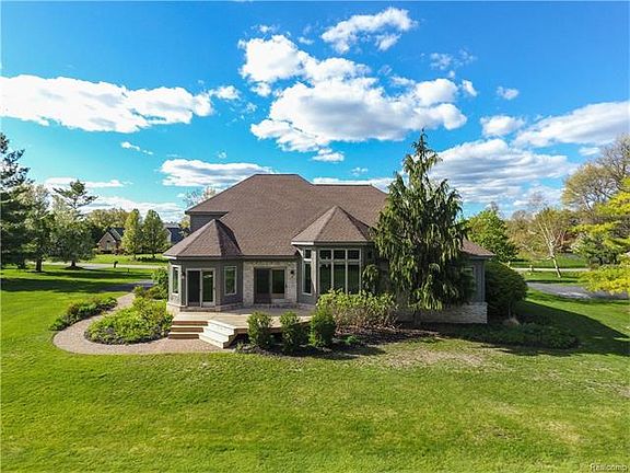 2nd image of 1863 Turnberry Ct