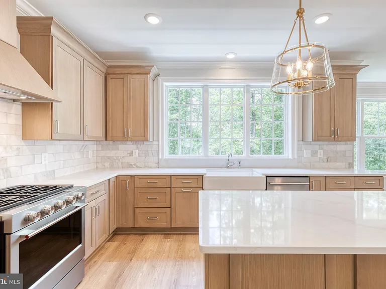 610 Echo Cove Dr — Photo 16