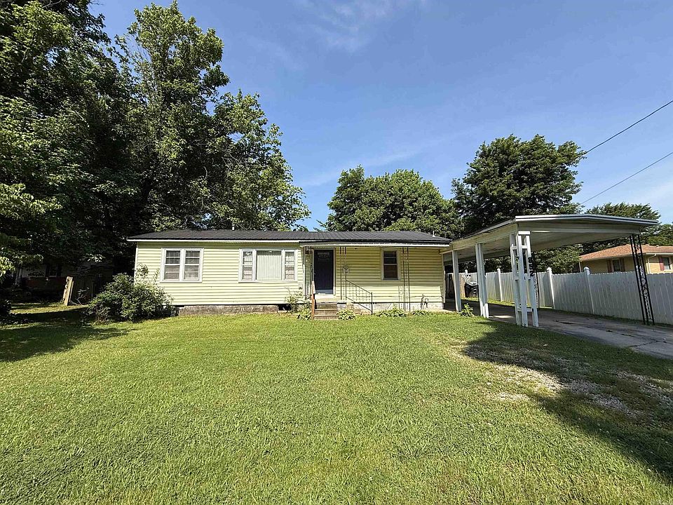 1st image of 852 Circle Dr