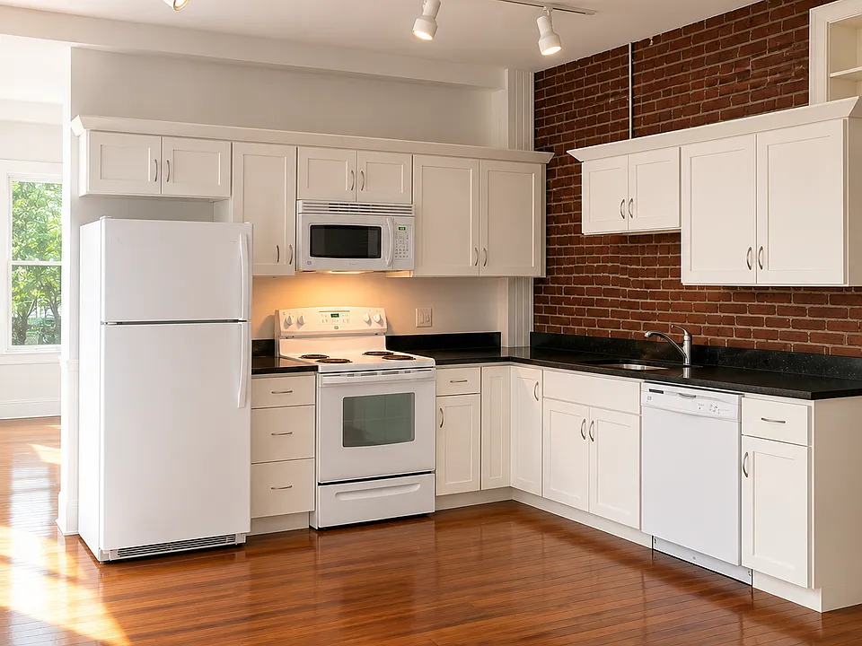 15 N Pleasant St #2S