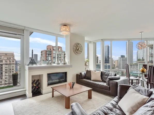 535 Smithe St #2705, Vancouver, BC V6B 0H2