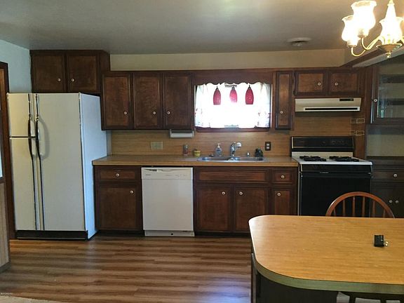 4th image of 2643 Mayo Dr