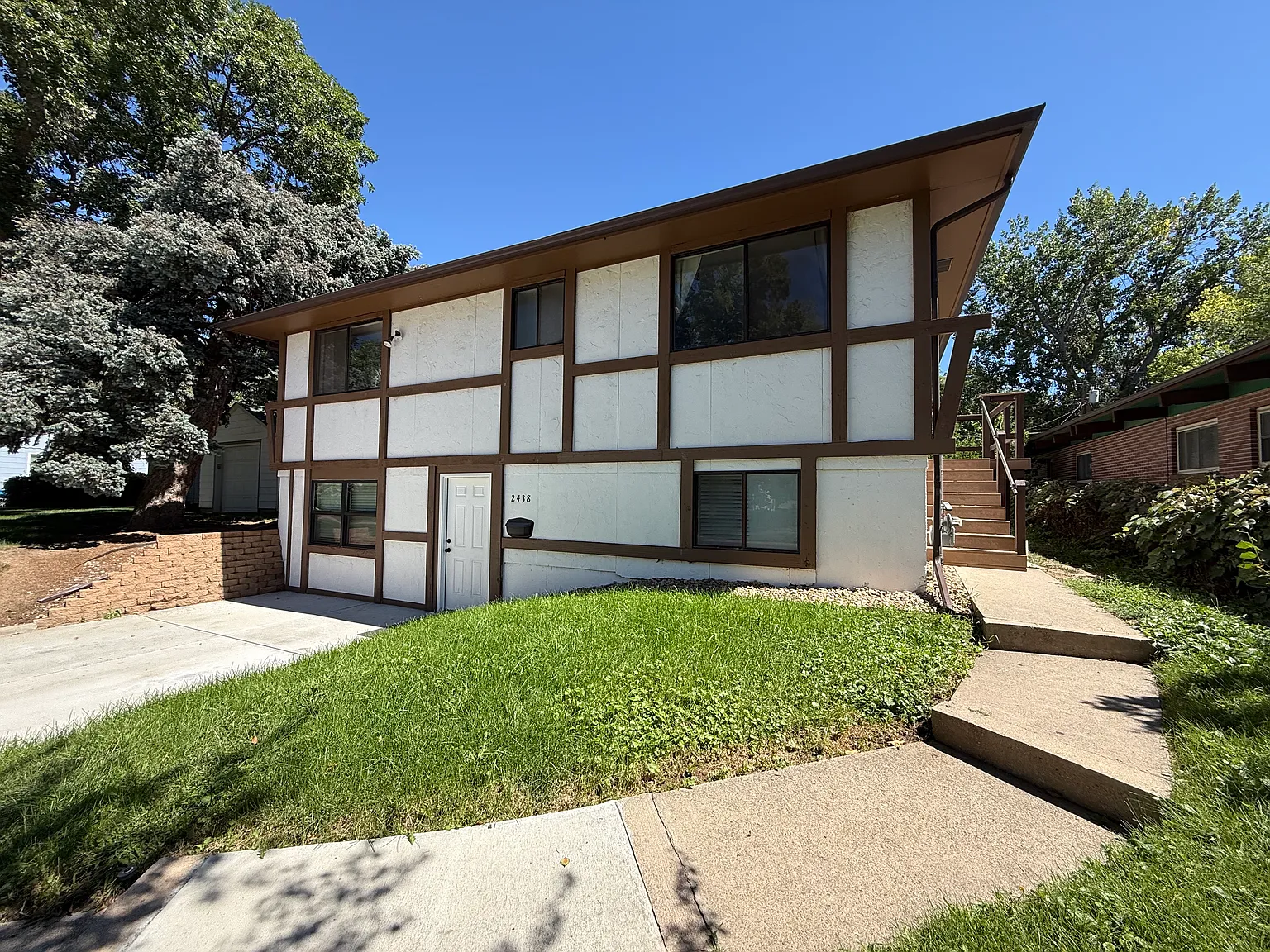 6 bed, 2800 sqft, $3,795 — Photo 1