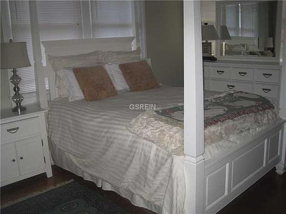 5th image of 4118-20 State Street Dr