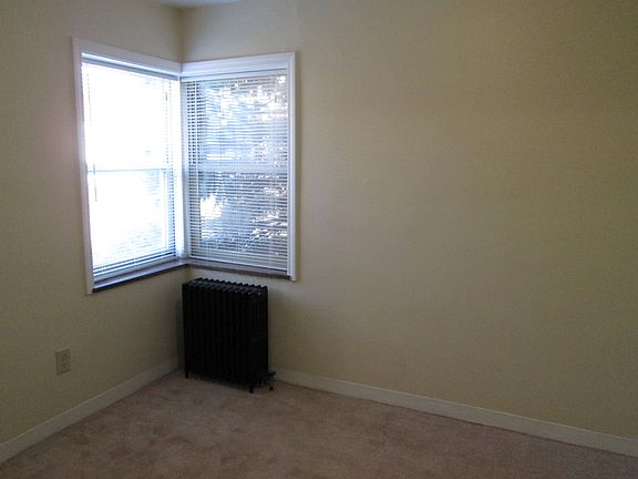 5th image of 219 Lincoln Ave #G03