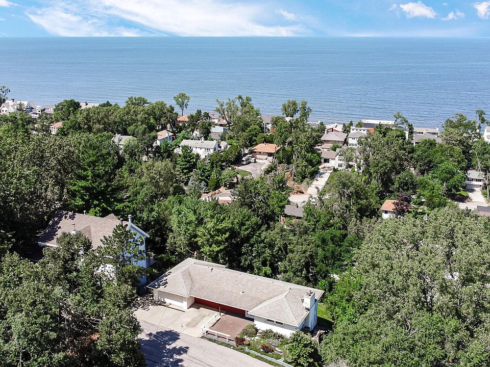 1st image of 12 Skyline Dr