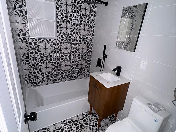 5th image of 121-11 195th Street